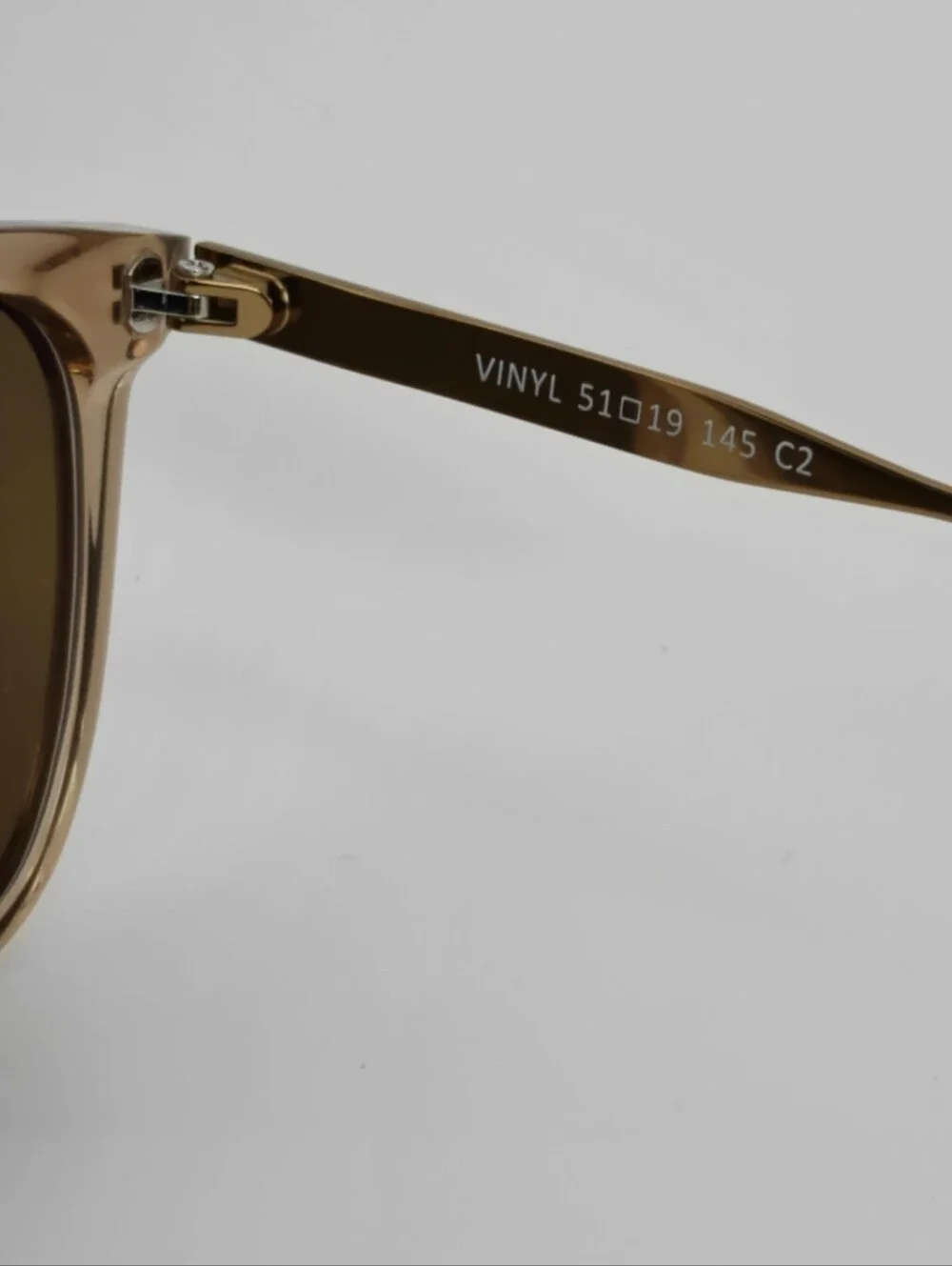 Vinyl. Classic Round Smoked Brown Frame Men.
